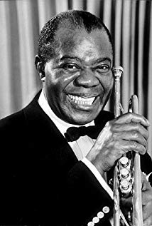 How tall is Louis Armstrong?